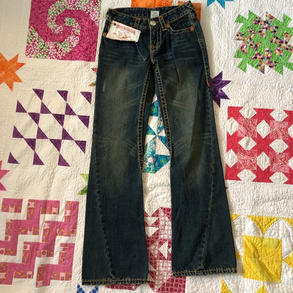 NWT True Religion Golden stitched Boot Cut Jeans
